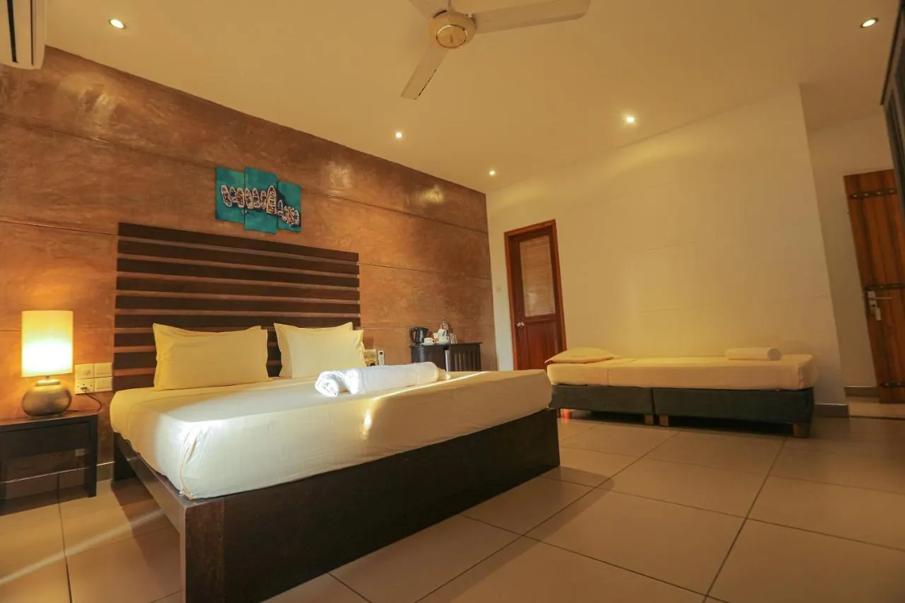 Summerside Residence Negombo