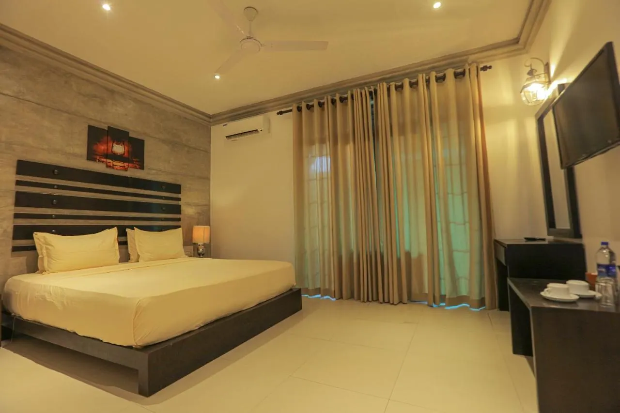 Summerside Residence Negombo